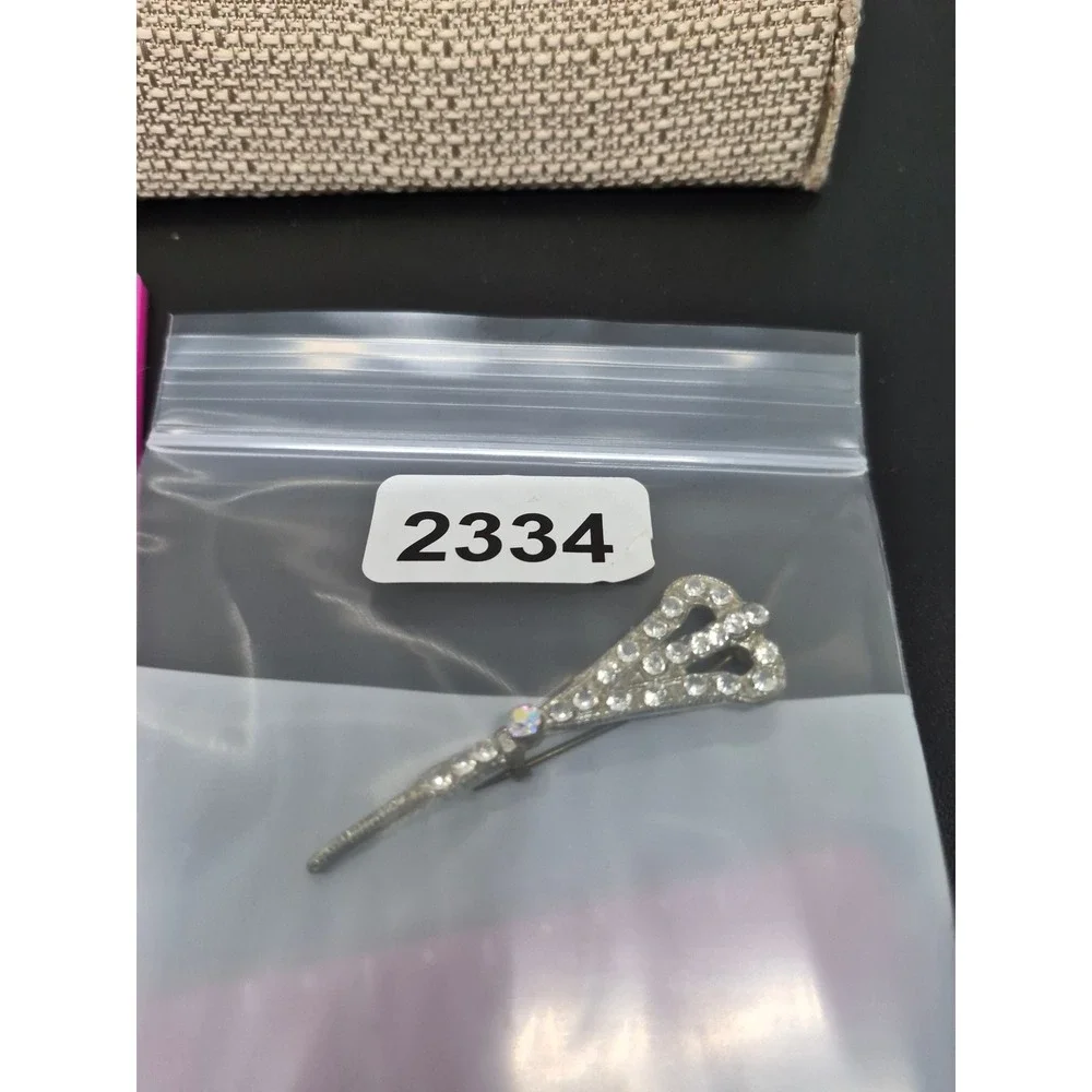 Vintage Brooch Woman Silver Tone Aurora Borealis Rhinestone Teardrop Art Deco